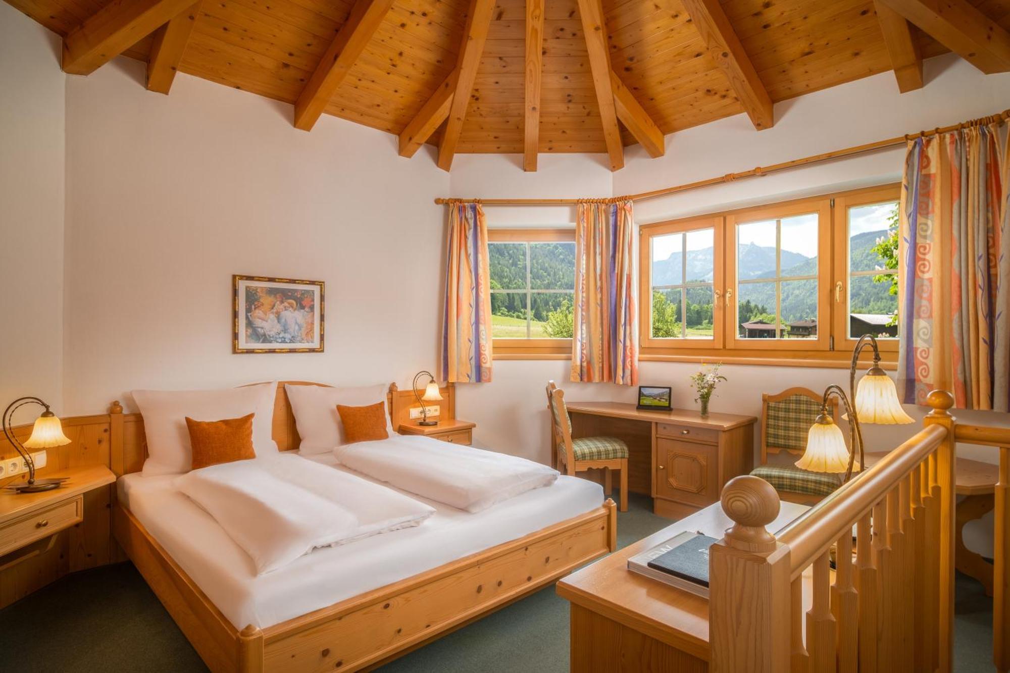Hotel Vitaloase Zu Den Drei Bruedern ウンケン エクステリア 写真