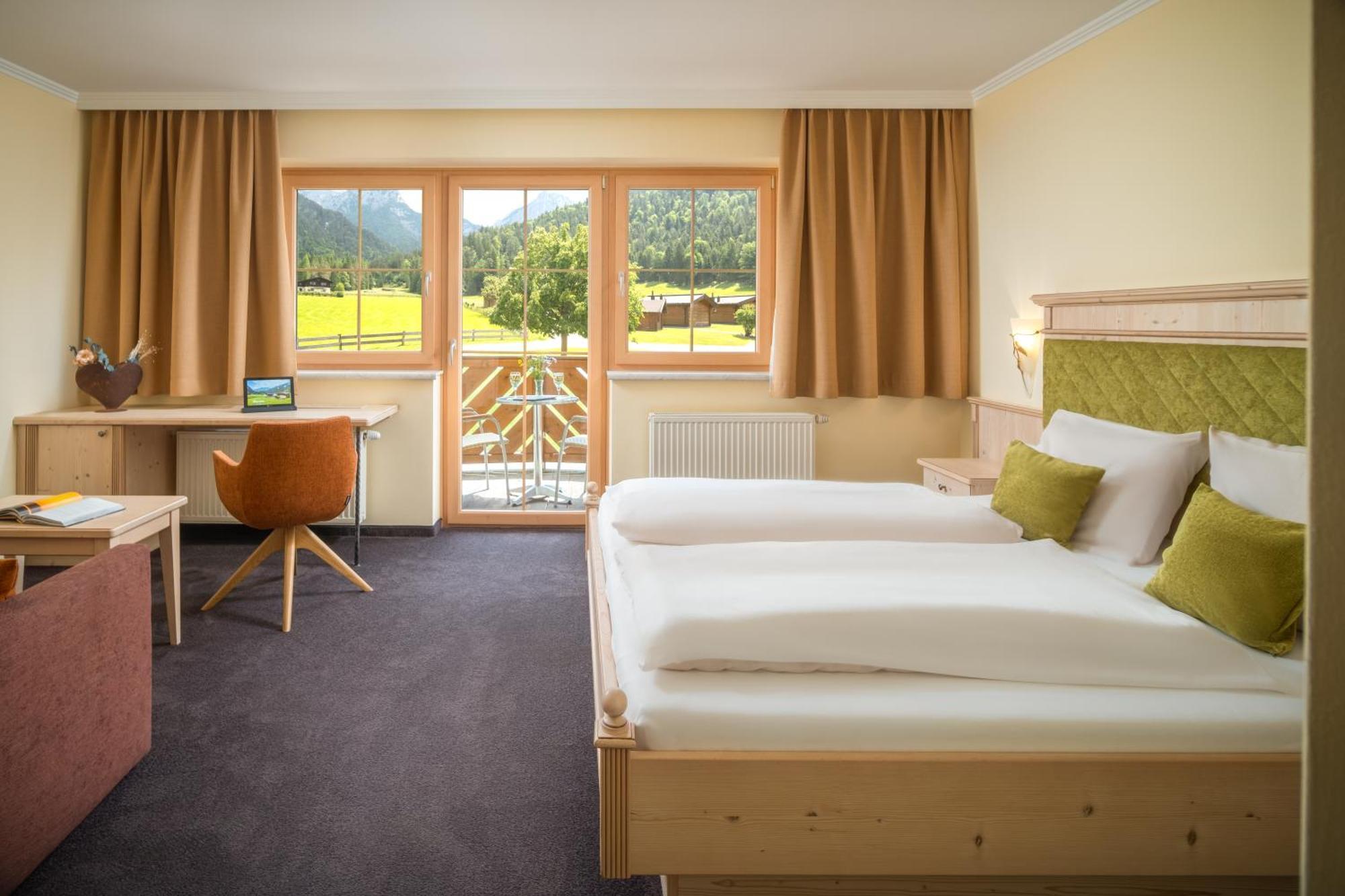 Hotel Vitaloase Zu Den Drei Bruedern ウンケン エクステリア 写真